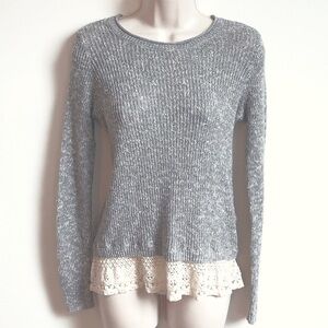 Hollister pullover lace trim gray & cream kni…